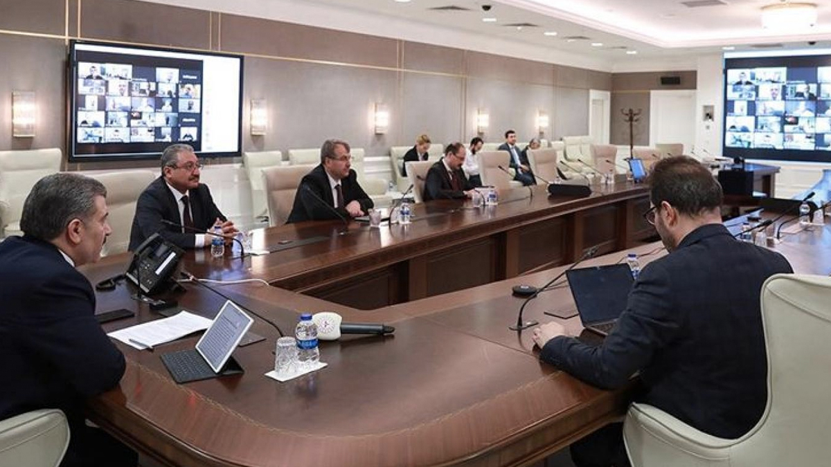 Koronavirüs Toplum Bilimleri Kurulu'nda istifa: Sessizce görevden ayrıldı