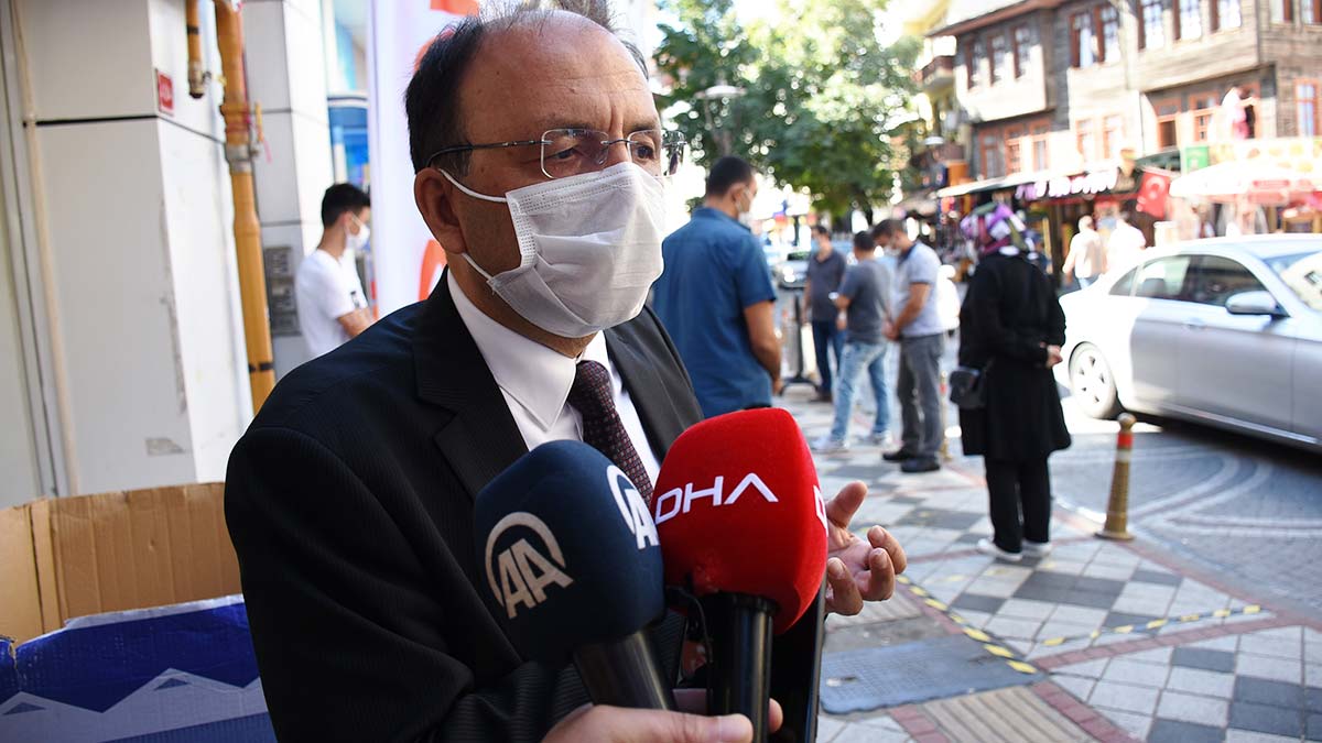 Eşi Kovid-19'a yakalanan Bartın Valisi'nden çok net uyarı: Bu illet 2 dakikayı bile affetmiyor!