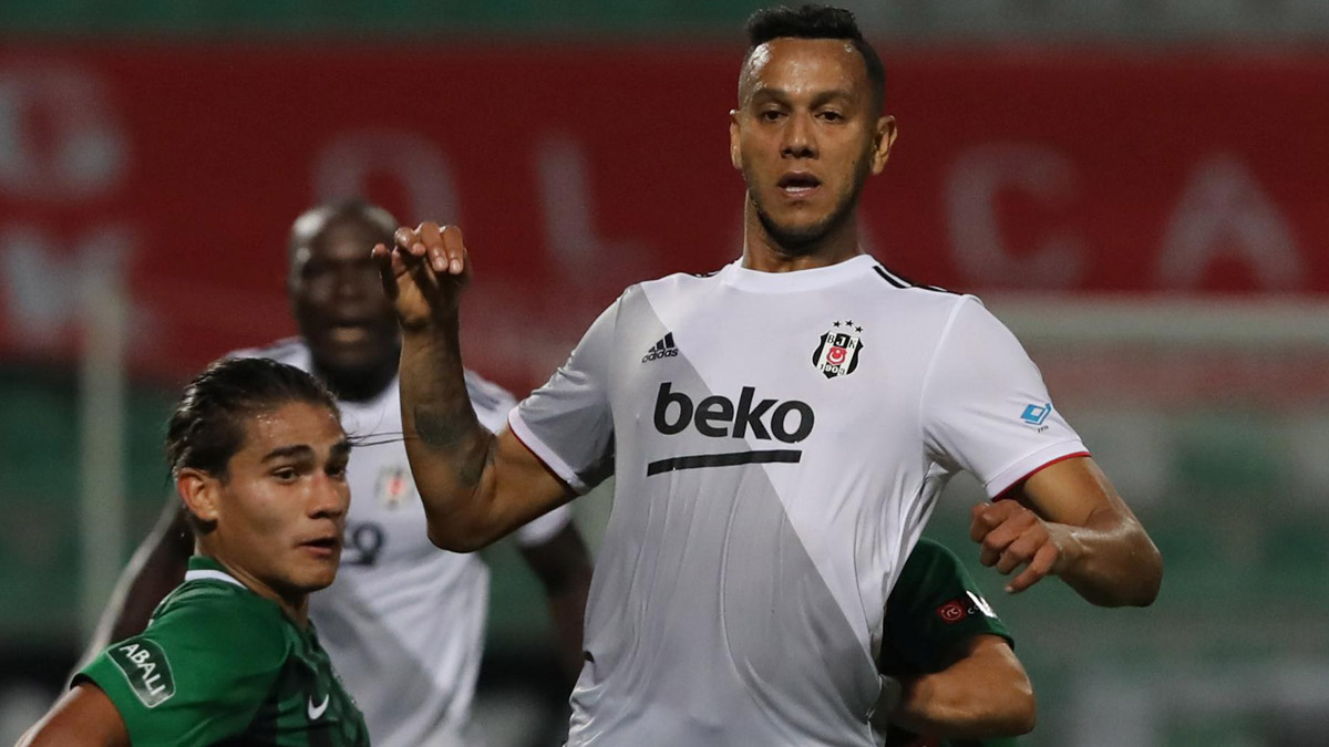 Josef de Souza'ya 2 maç ceza