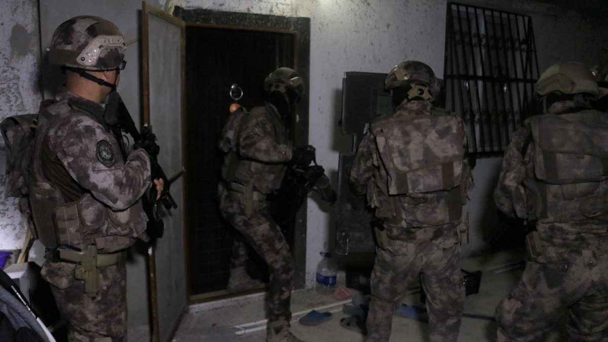 Adana'da PKK operasyonu: 5 Gözaltı