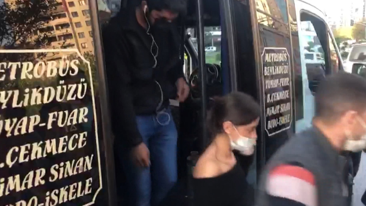 15 dakika arayla iki ceza yedi, polise 'Bu seferlik idare et' dedi