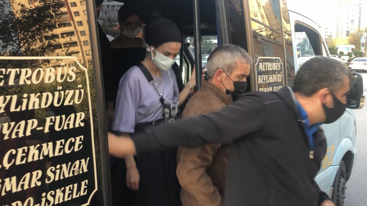 Esenyurt'ta bir yolcu minibüsünden 35 kişi çıktı