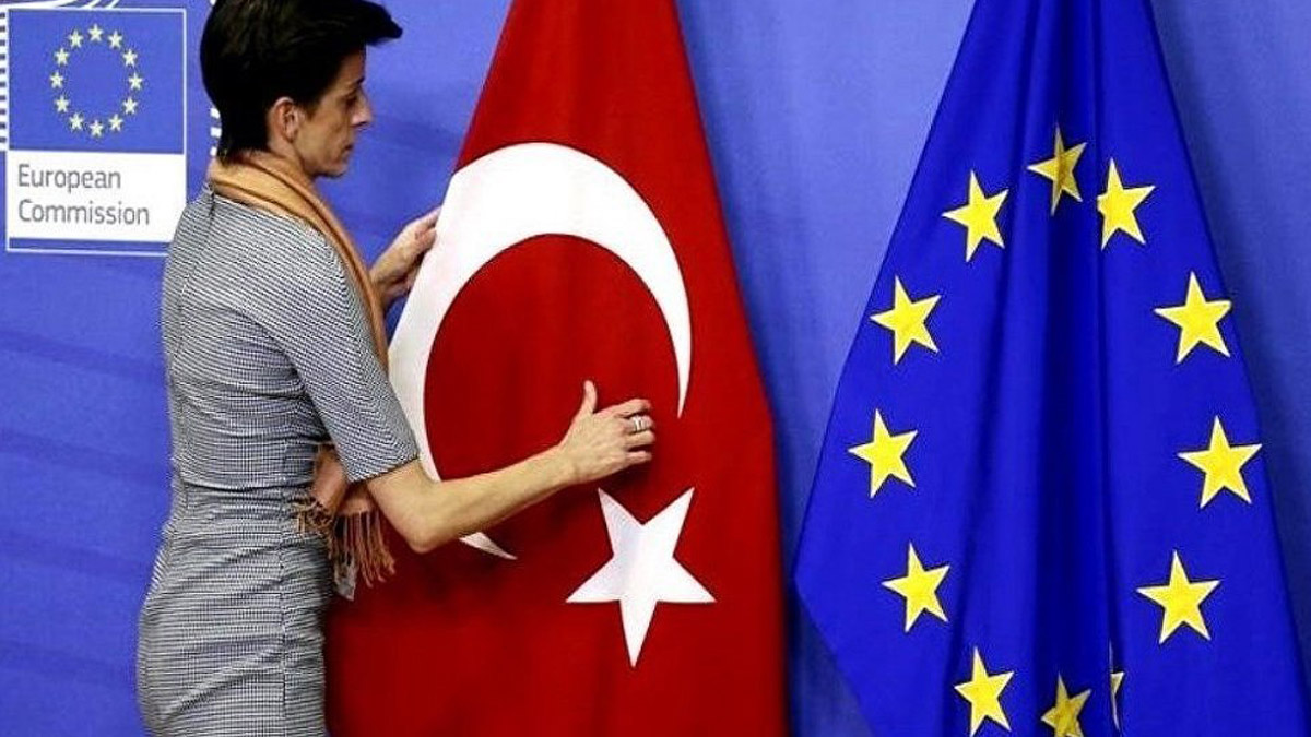 Kopenhag kriterleri raporu ilk kez Türkçe'ye çevrilmedi, CHP'den tepki geldi