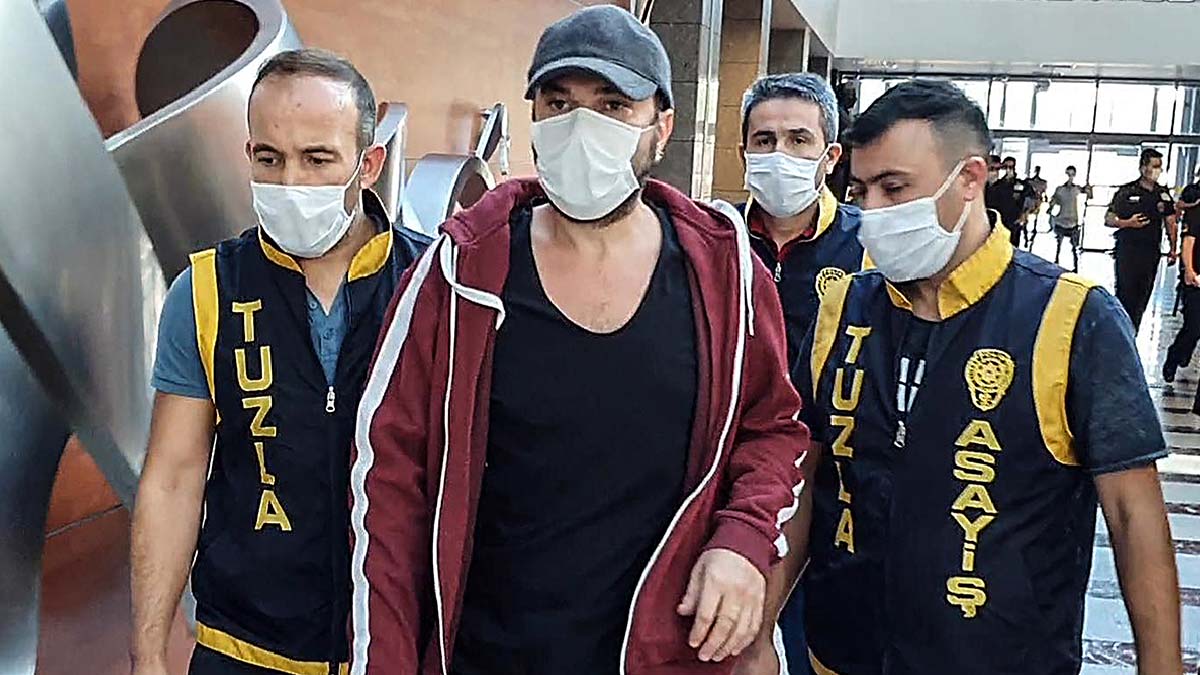 Son dakika! 1 yıl hapis cezasına çarptırılan Halil Sezai tahliye edildi