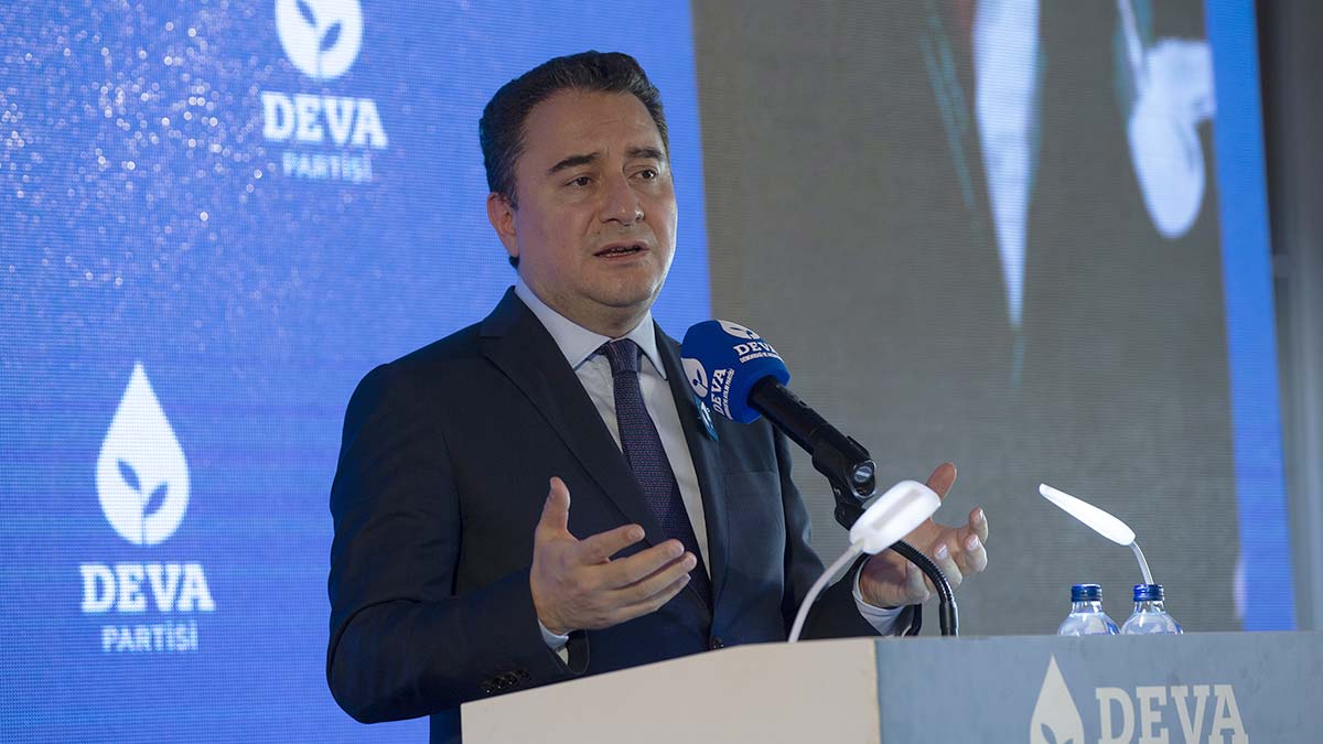 Babacan'dan hükümetin dış politikasına 'site' örneğiyle eleştiri: Problem sizde mi komşularda mı?