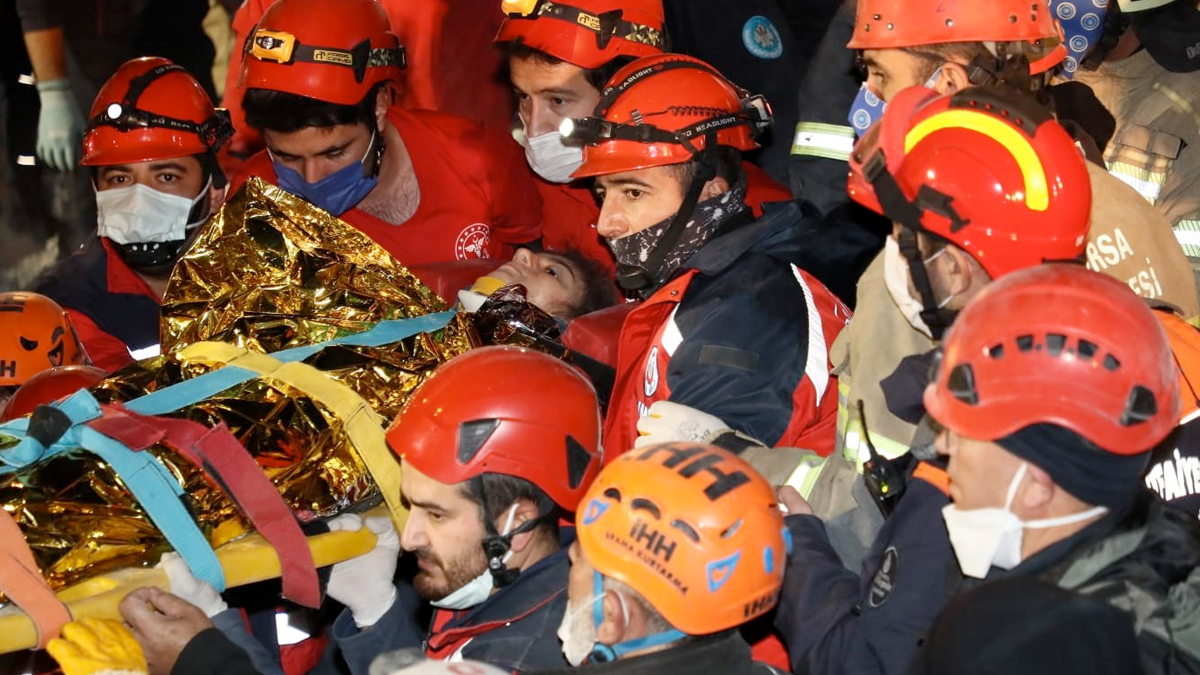 58 saat sonra gelen mucizeyi anlattı: Kardeşim öldü itfaiye amca