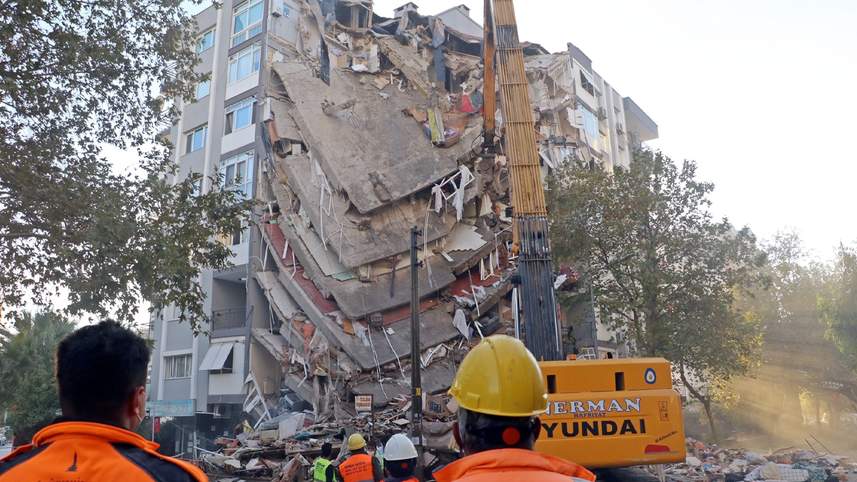 Yürek yakan ihmal: Karagül Apartmanı'na belediye da çürük raporu vermiş