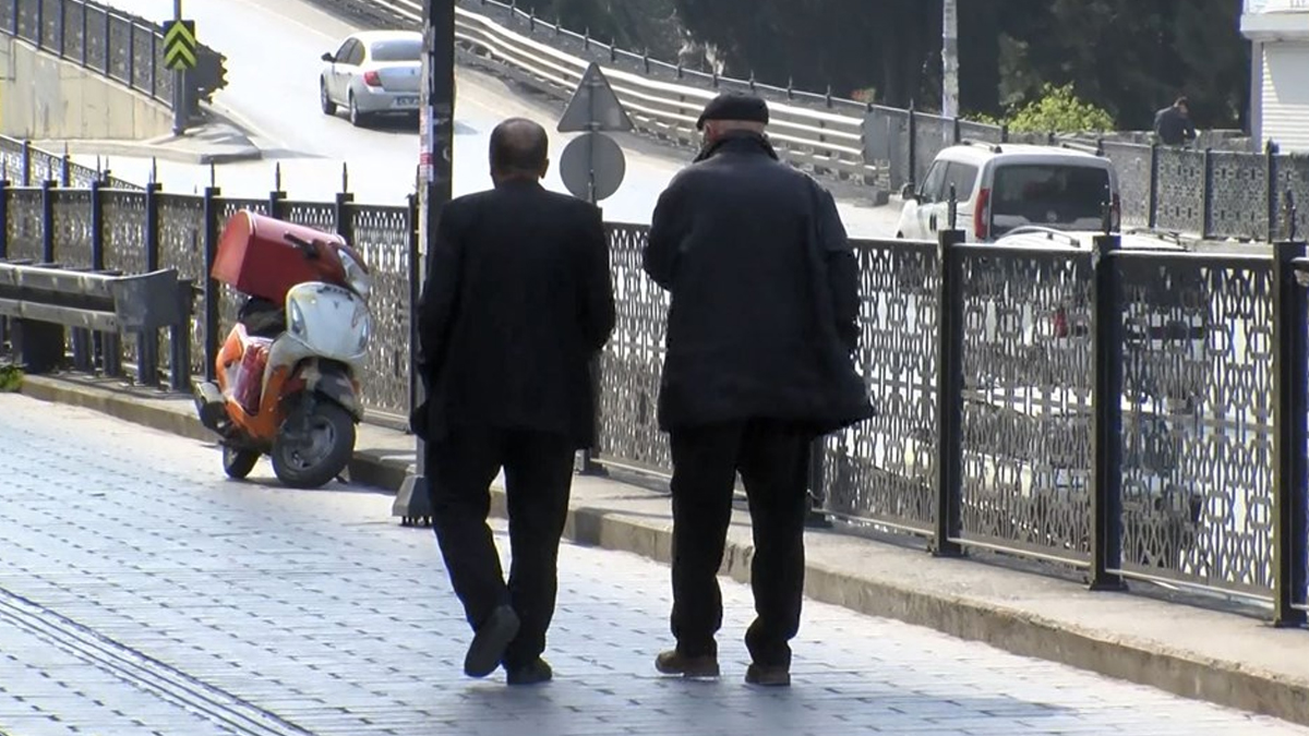 Bursa'da 65 yaş ve üstüne sokak kısıtlaması