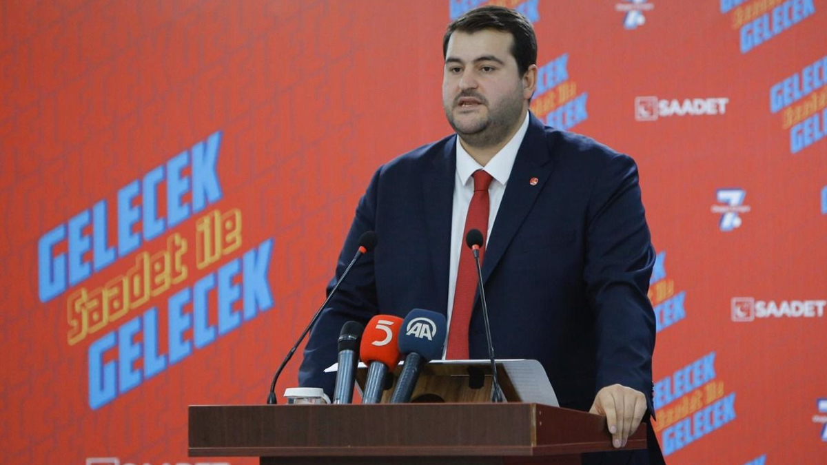 Saadet Partisi İstanbul İl Teşkilatı'nda bayrak değişimi