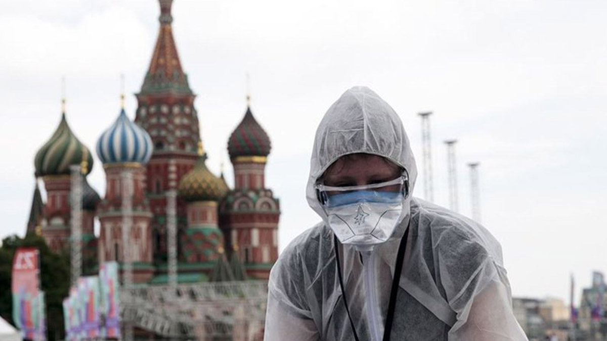 Rusya'da üst üste üçüncü gün 20 binden fazla koronavirüs vakası