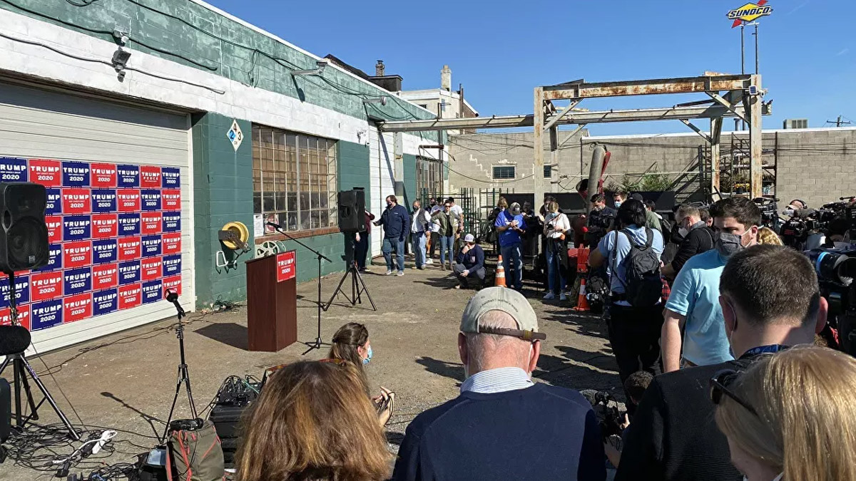 Trump'ın ekibi alay konusu oldu! Otel zannettiler depo önü çıktı