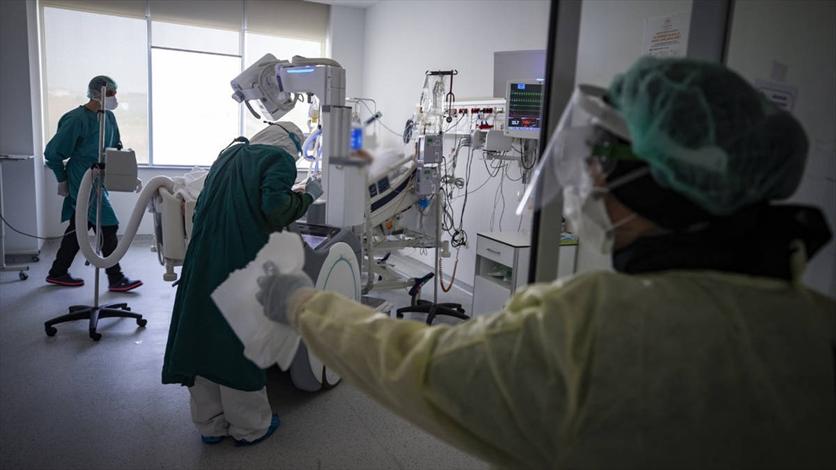 9 Kasım koronavirüs tablosu: Yeni hasta sayısı yine 2500'ün üzerinde