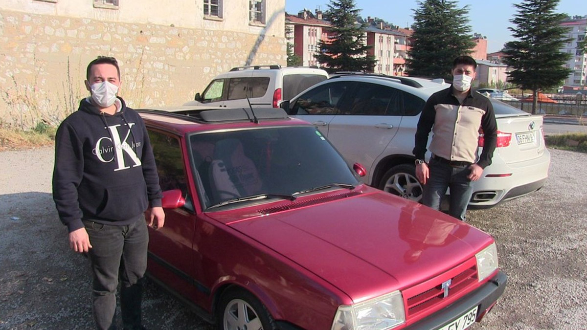 Hurda aracı baştan yarattı, aldığı fiyatın 10 katına sattı
