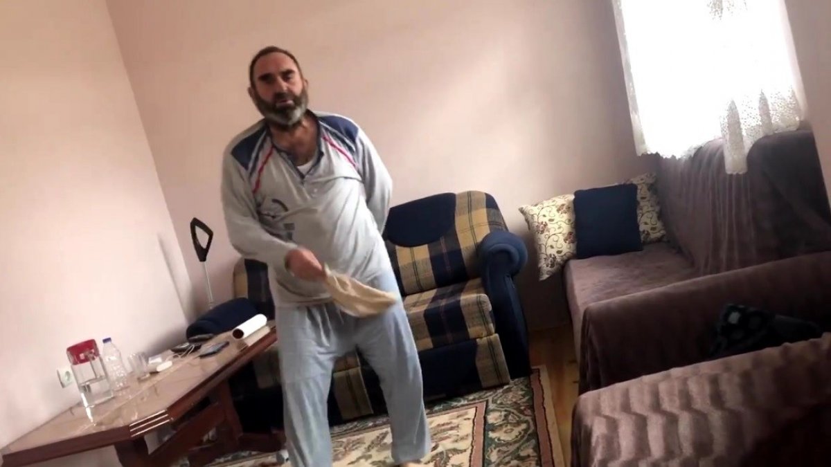 Koronayı yenen Bayburtludan halaylı kutlama