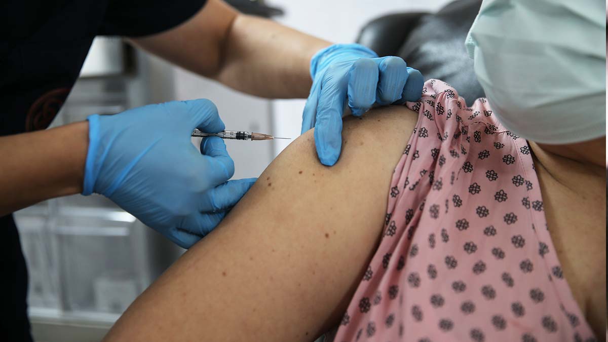 Prof. Dr. Uğur Şahin: Protokol imzalarsak Ocak'ta Türkiye'ye aşı gelir