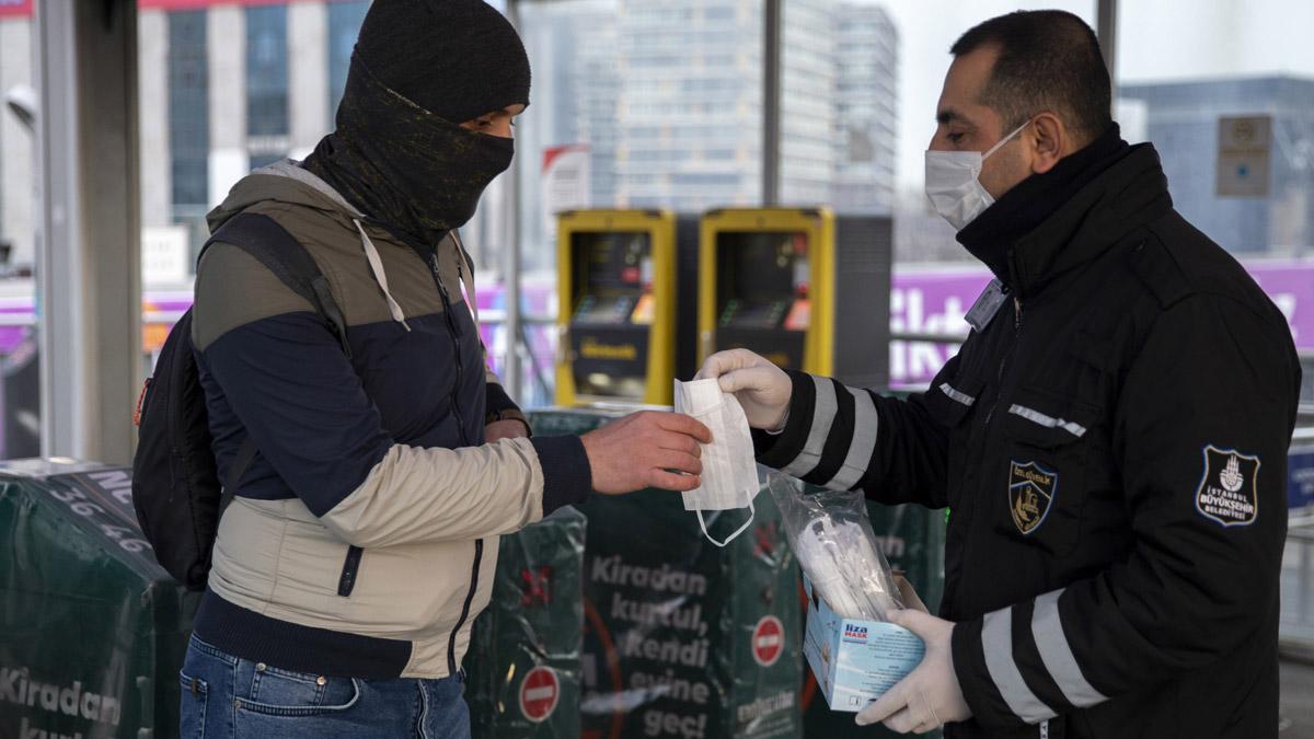 Son dakika! Korona yasakları geri döndü: İşte yeni genelgenin detayları