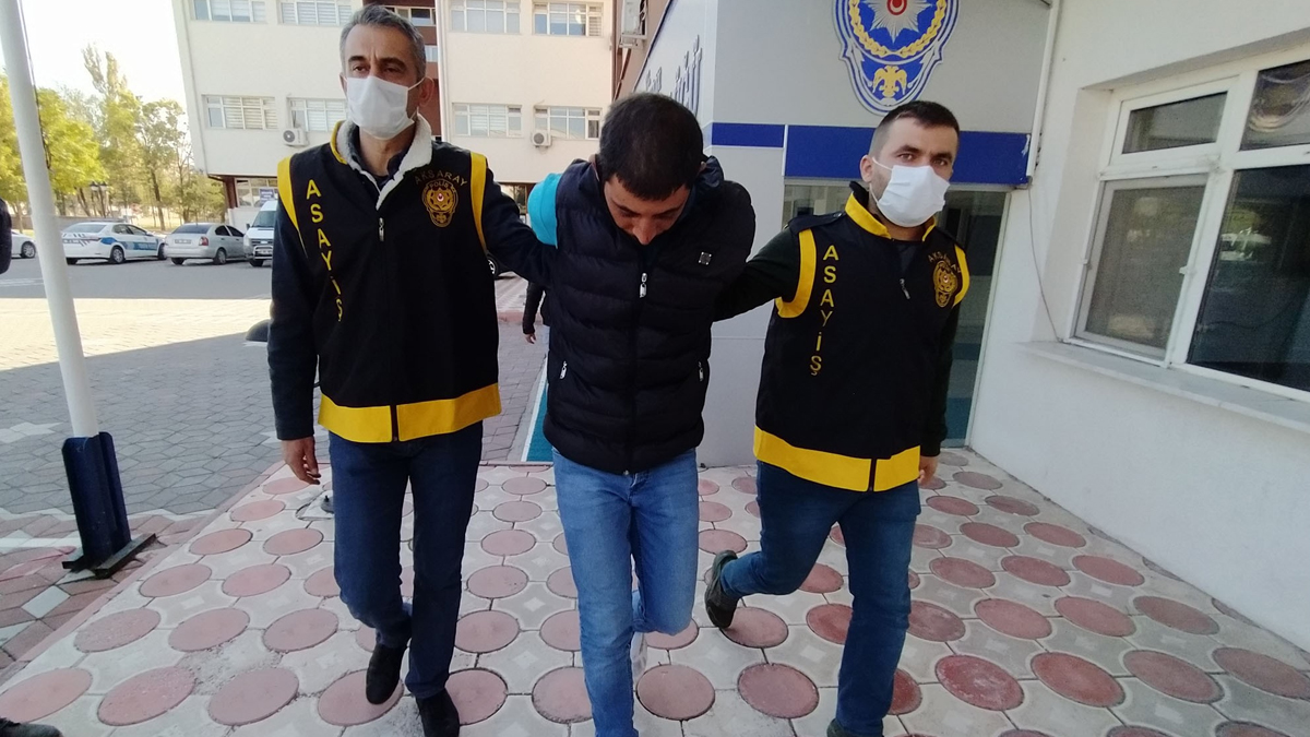 Kadın cinayetleri bitmiyor! 6 yerinden bıçaklayarak öldürdü