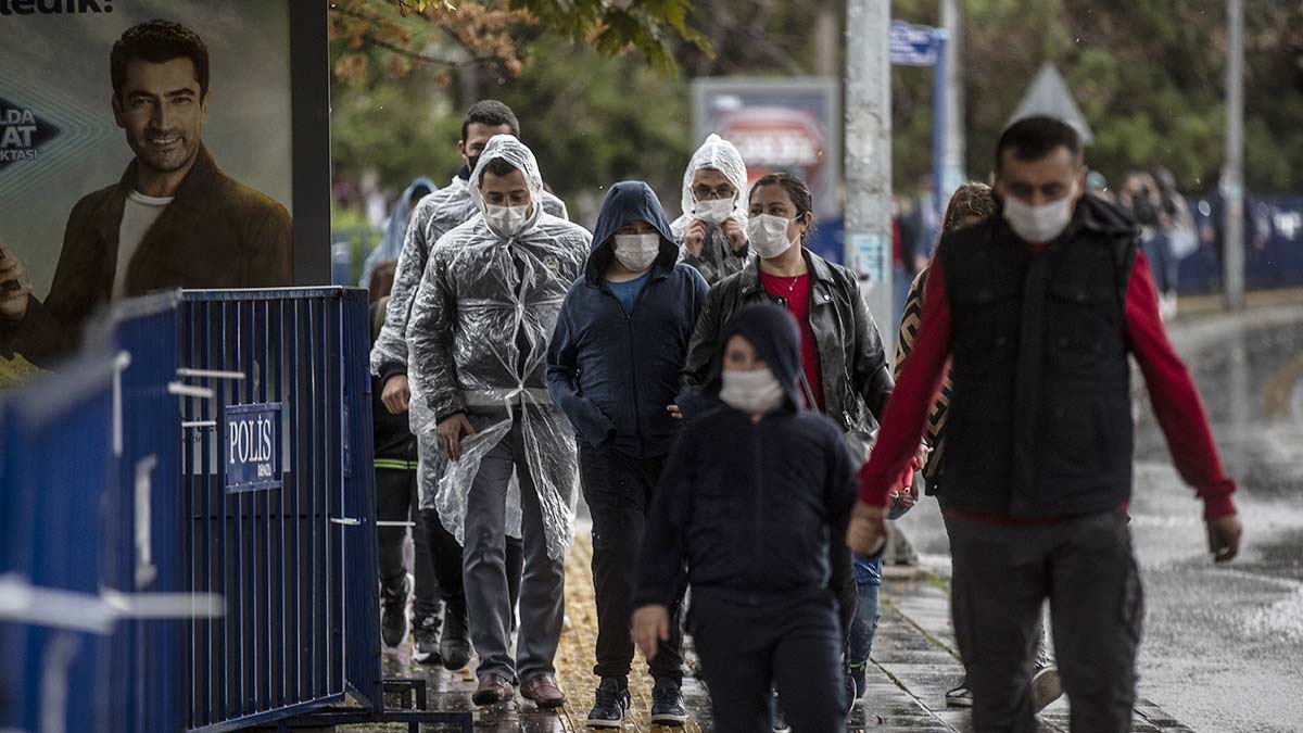 Meteoroloji'den çifte uyarı! Sağanak ve sis bastıracak