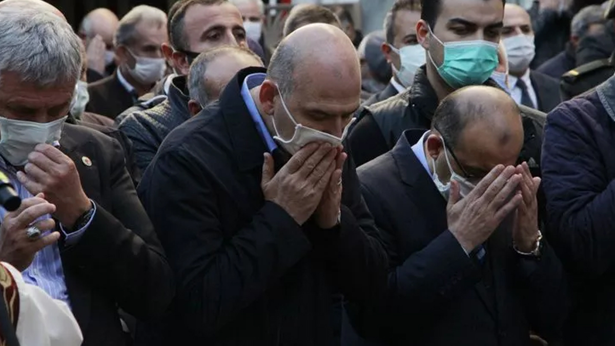 Süleyman Soylu'nun acı günü! Cenaze için Trabzon'a gitti