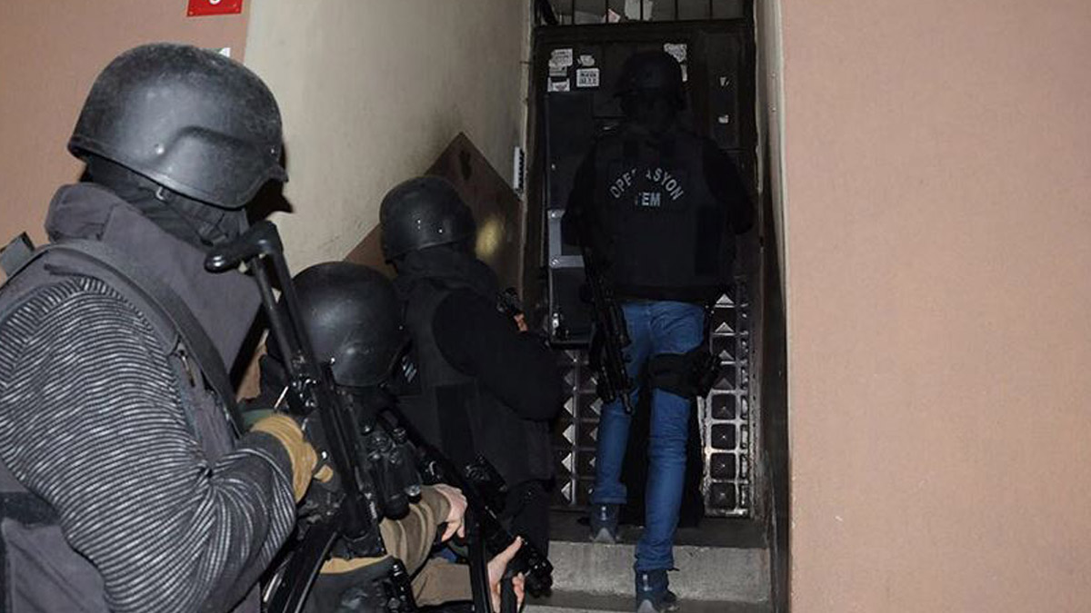 İstanbul'da eş zamanlı DEAŞ baskını