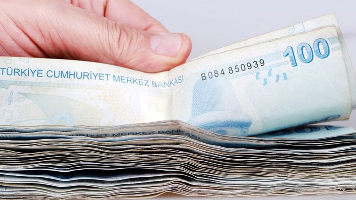 Yüksek faizler inşaat sektörünü vurdu