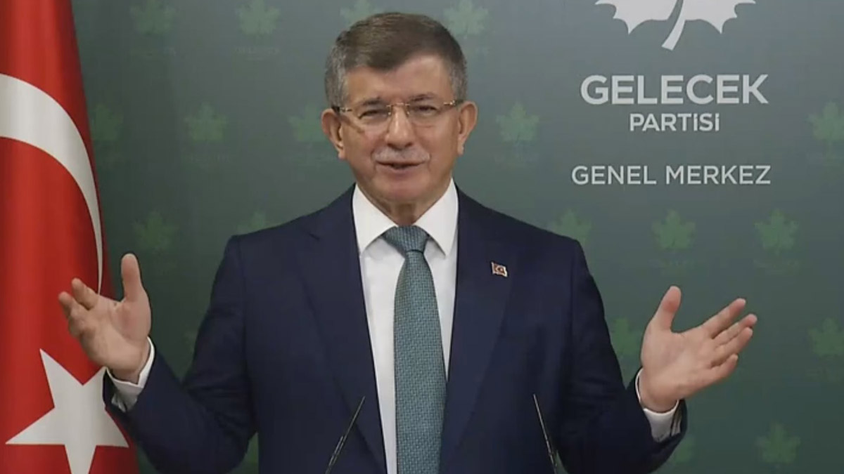 Davutoğlu: Bu iktidarın en son alacağı sıfat yerli ve millidir