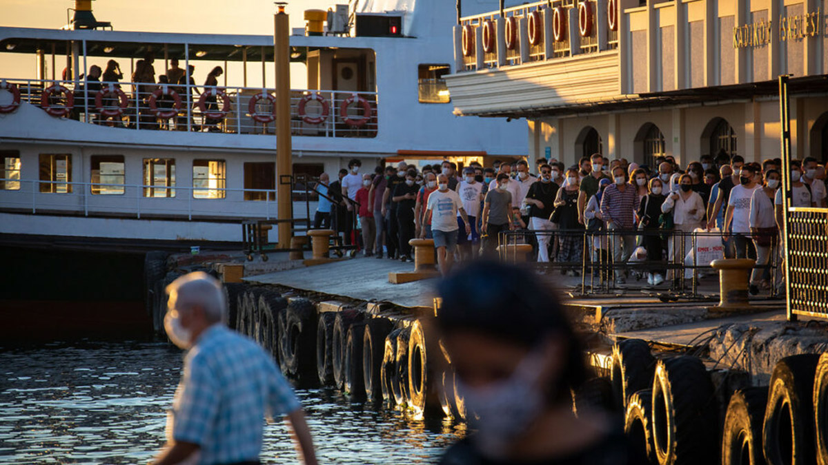 Koronavirüs aşısının ardından 'eski normal'e ne zaman döneriz?