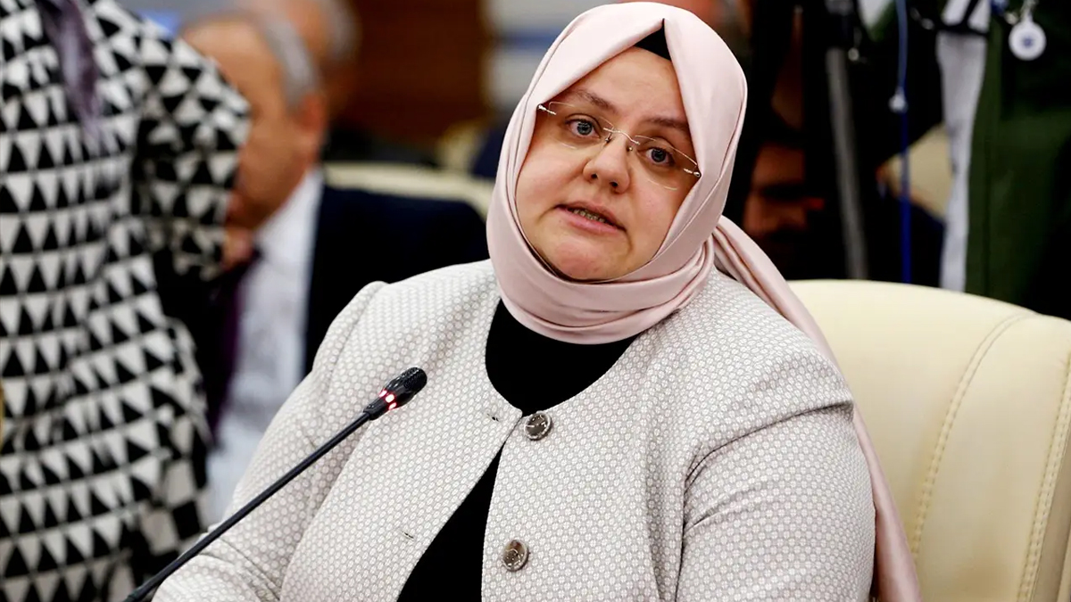 Bakan Zehra Zümrüt Selçuk koronavirüse yakalandı