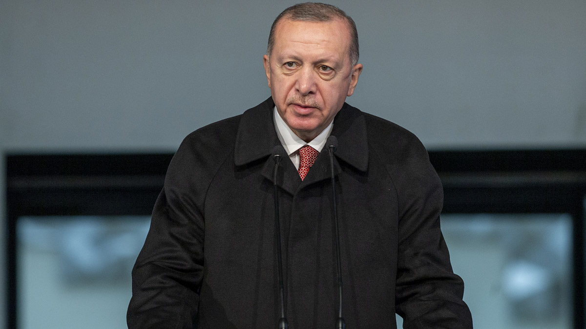 Financial Times: Dalkavuklar AK Parti'nin içini boşalttı