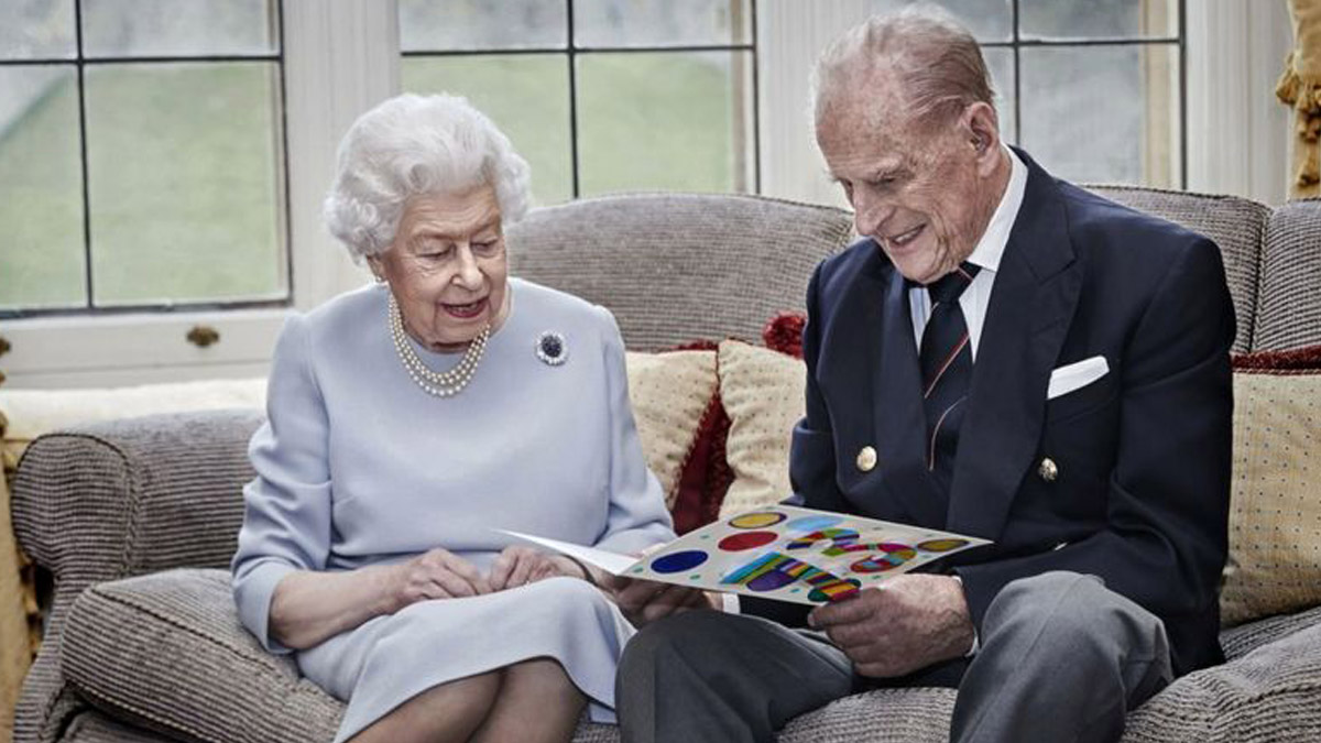 Kraliçe 2. Elizabeth ve Prens Philip 73'üncü evlilik yıl dönümlerini kutluyor