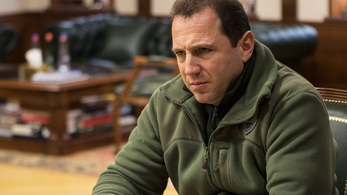 Ermenistan'da kabine sallanıyor! Bir istifa daha geldi