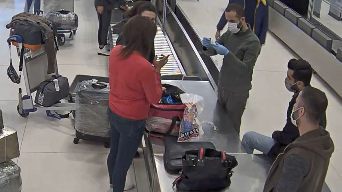 Havalimanında kaçak koronavirüs ilacı operasyonu