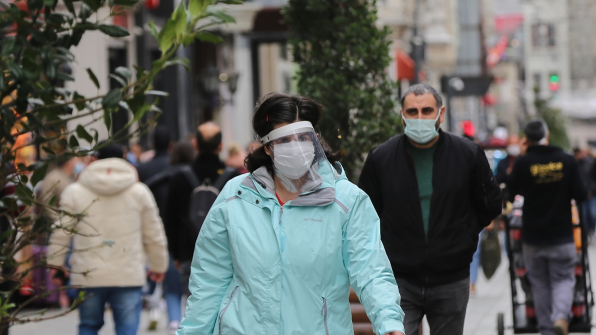 TTB'den yeni iddia: Günde 47 bin vaka var, bir ayda 1 milyonu geçti