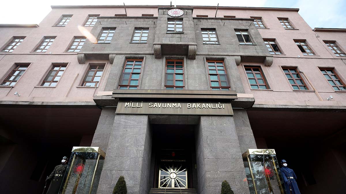 MSB, askerlik yükümlülerinin sevklerini erteledi