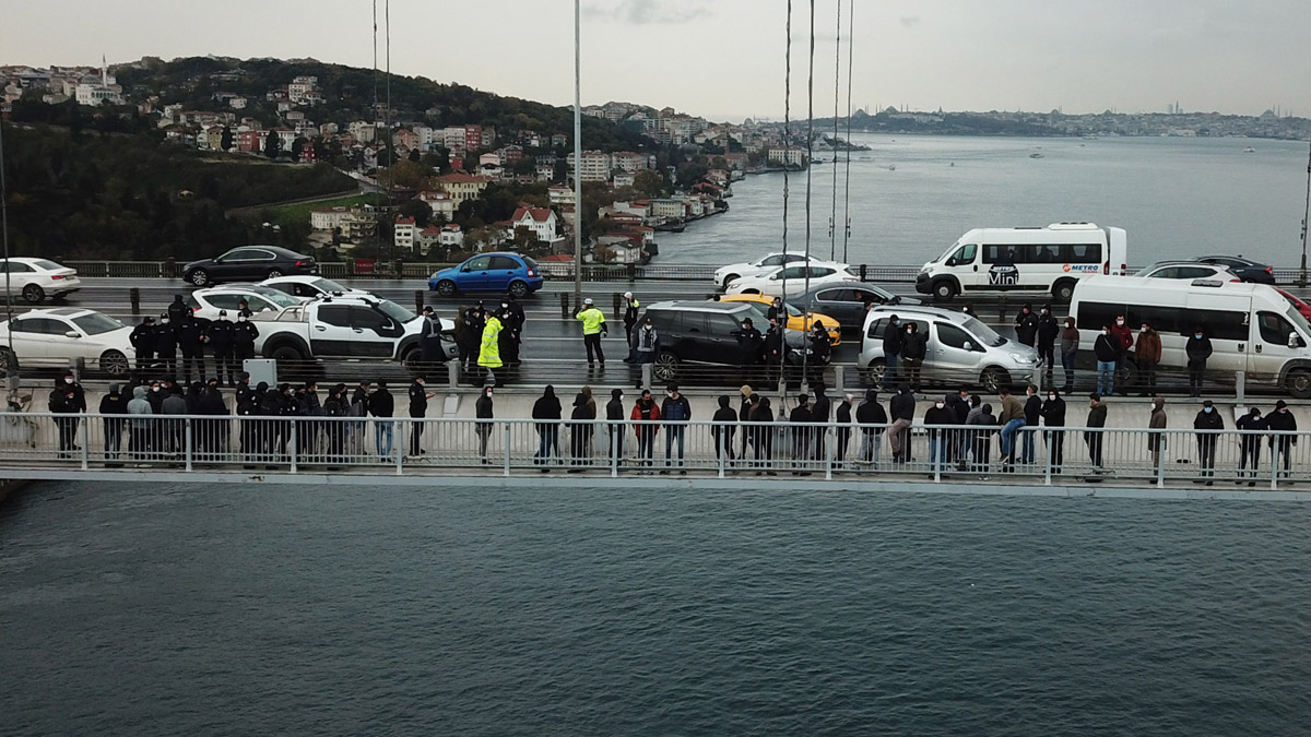 15 Temmuz Şehitler Köprüsü'nde iki intihar girişimi