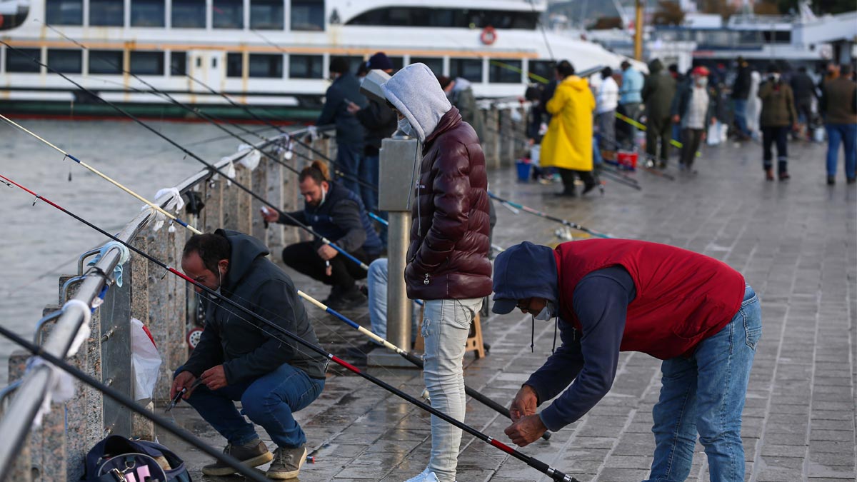 Yasak bitti sokaklarda hareketlilik başladı