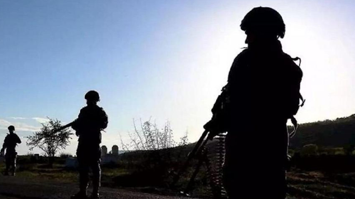 İkna çalışmaları sonuç veriyor: 4 terörist daha teslim oldu