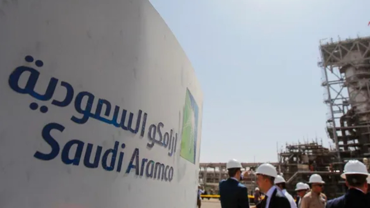 Husiler, Suudi Arabistan'da petrol tesisini vurdu