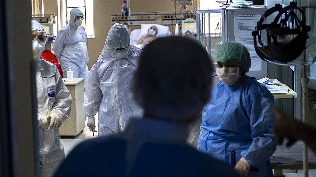 Koronavirüste tablo vahim: Sedye bulanlar şükrediyor