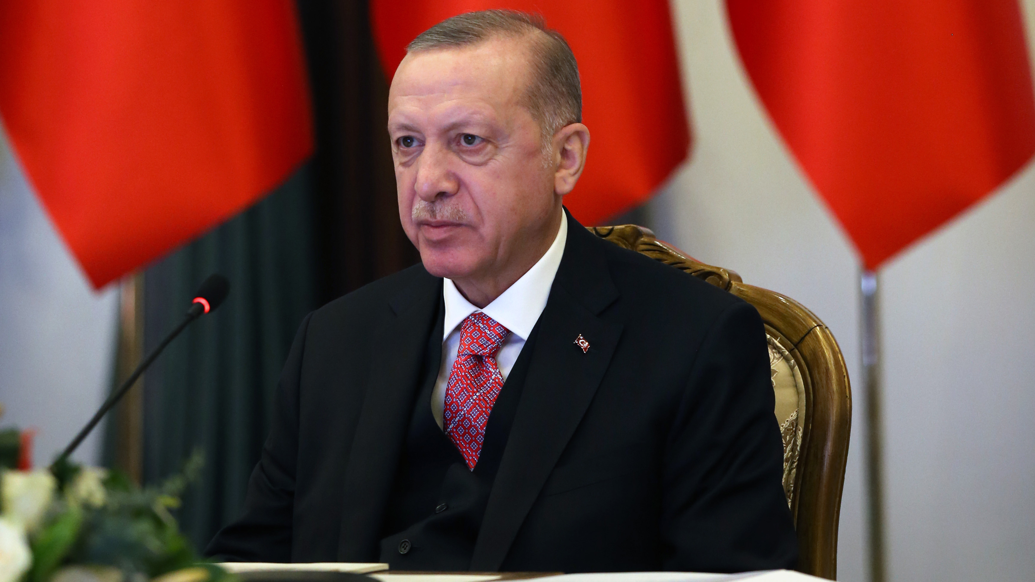 Erdoğan: Batı'yı veba gibi saran ırkçılığa karşı güçbirliği yapmalıyız