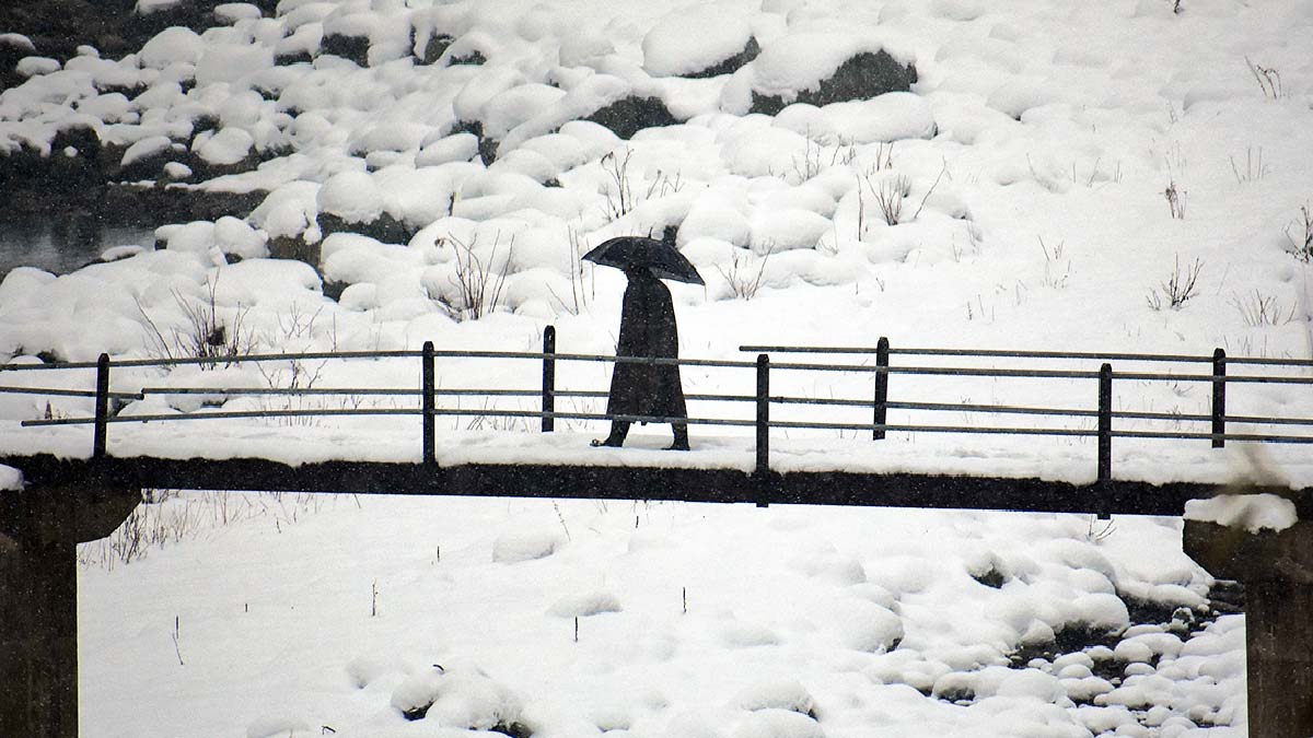 Meteoroloji hafta sonu için uyardı: Sağanak ile don bir arada!