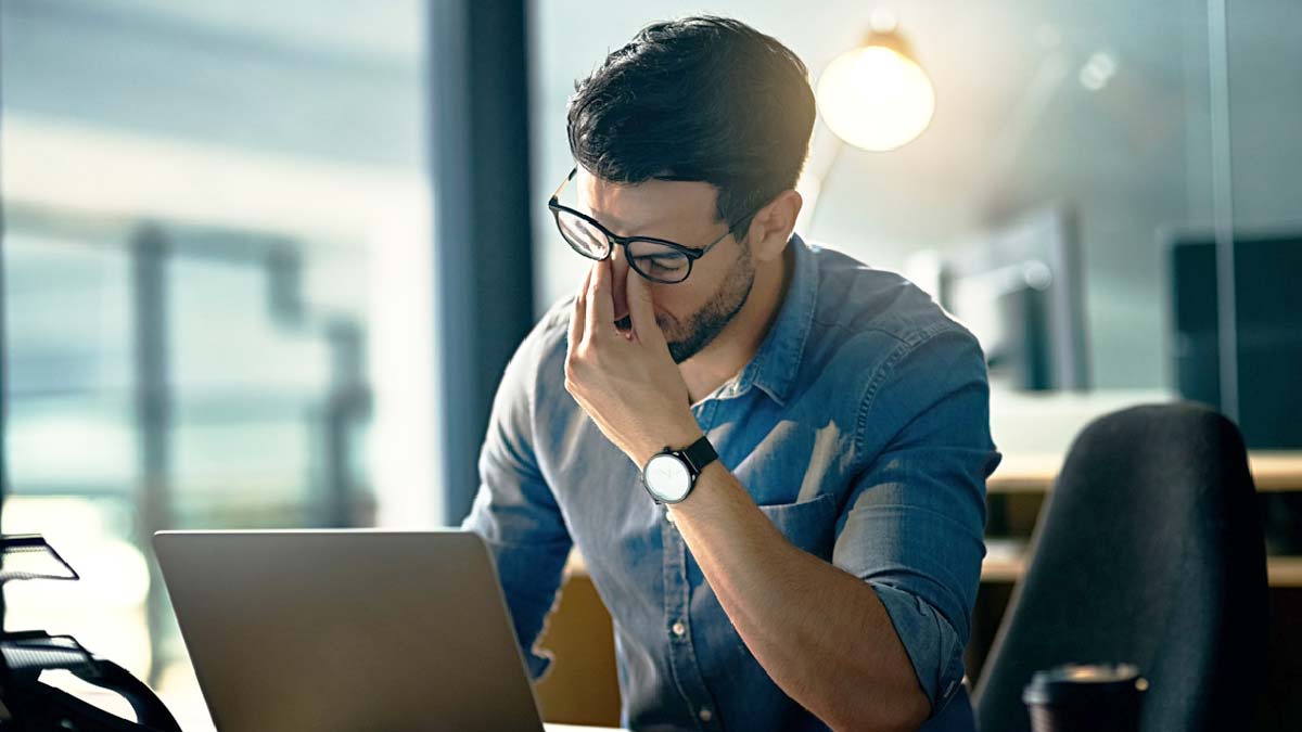 Eşinden az kazanan erkek içten içe mutsuz!