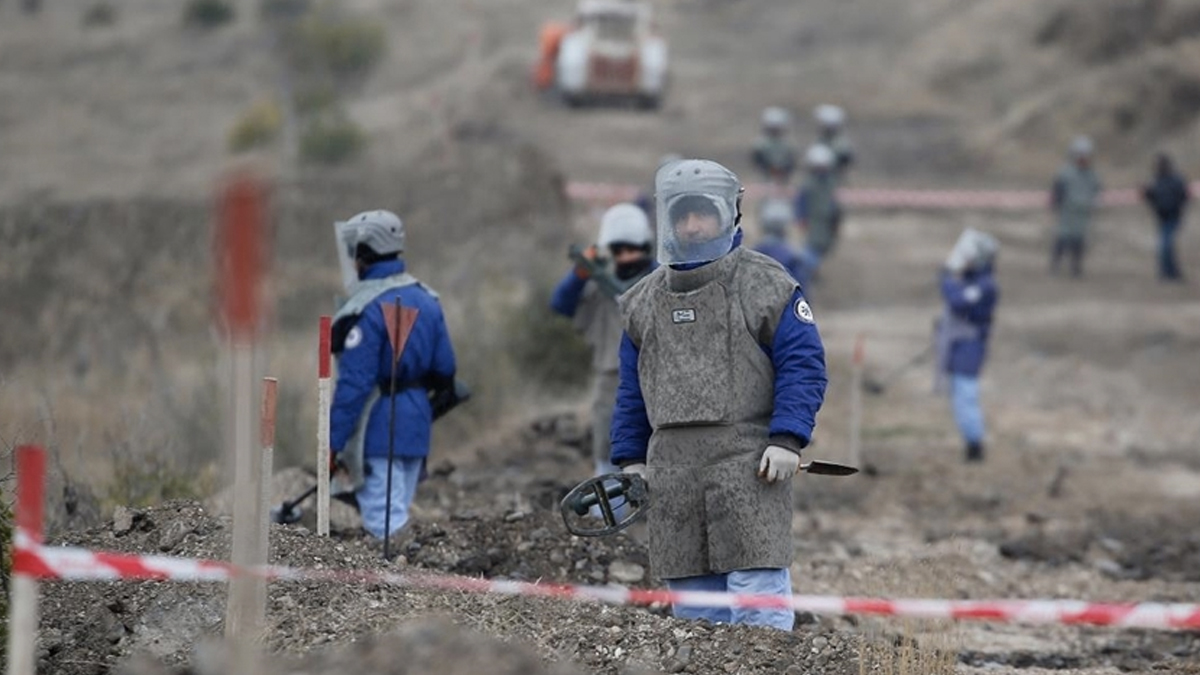 Karabağ'da 5 yıl sürecek temizlik