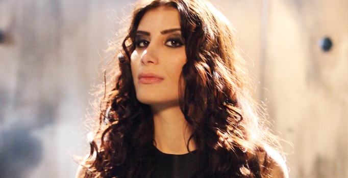 İrem Derici'nin en büyük hayali Tarkan'la düet yapmak