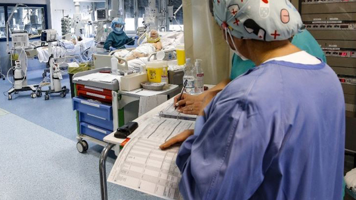 1 günde 5 doktor koronaya yenik düştü