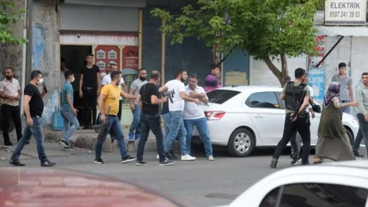 Diyarbakır'da ortalık savaş alanına döndü