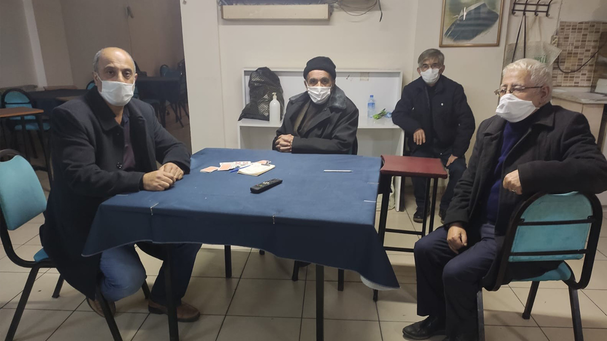 Kağıthane'de kaçak kumarcılar ihbar üzerine yakalandı