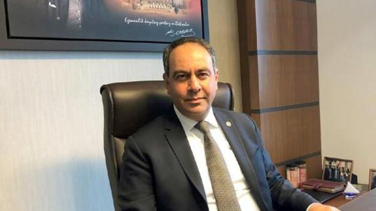 Zülfikar İnönü Tümer kimdir?