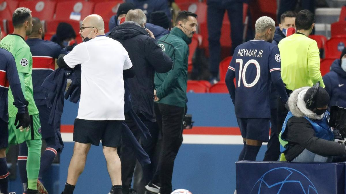 Webo'ya ırkçılık yapan hakem Coltescu hakkında flaş iddia