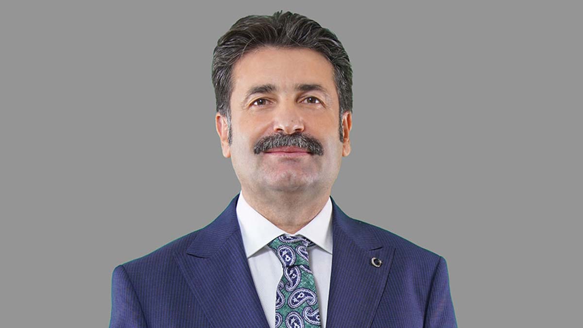 Ayhan Sefer Üstün'ün evine saldıran kişi tutuklandı